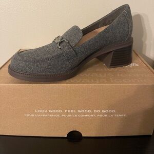 Dr. Scholl’s loafers. Size 6 women’s